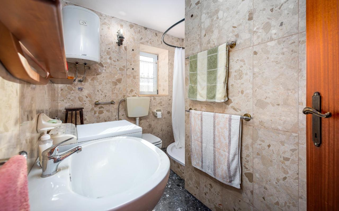Holiday Home Mia&Emi Sovinjak Ngoại thất bức ảnh